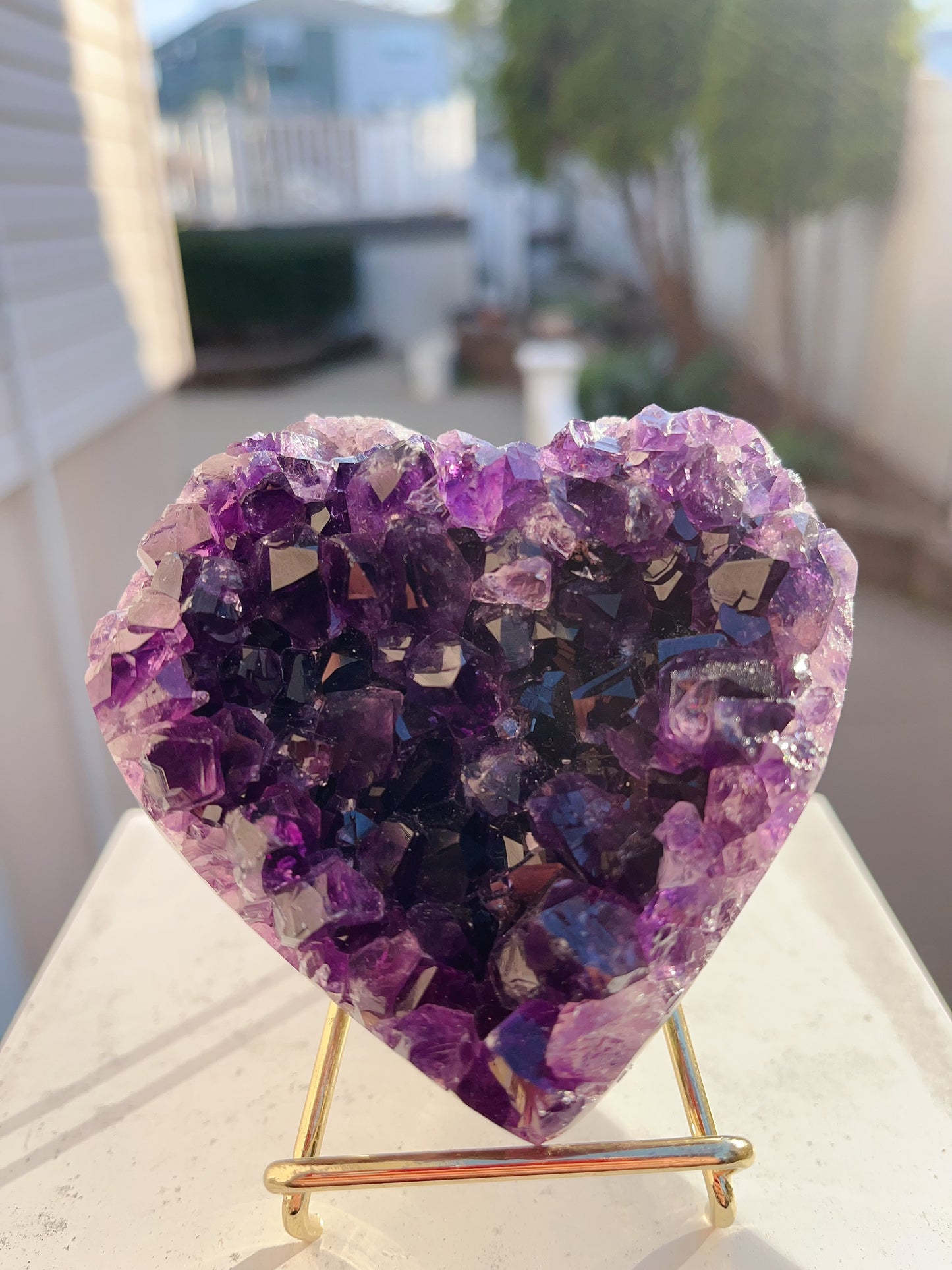 Heart-shaped amethyst rough stone ๐