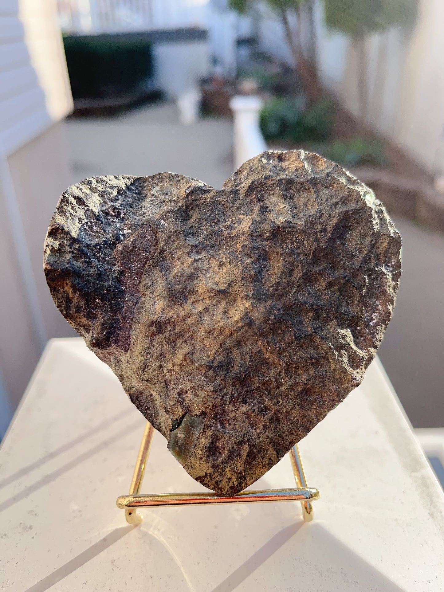 Heart-shaped amethyst rough stone ๐